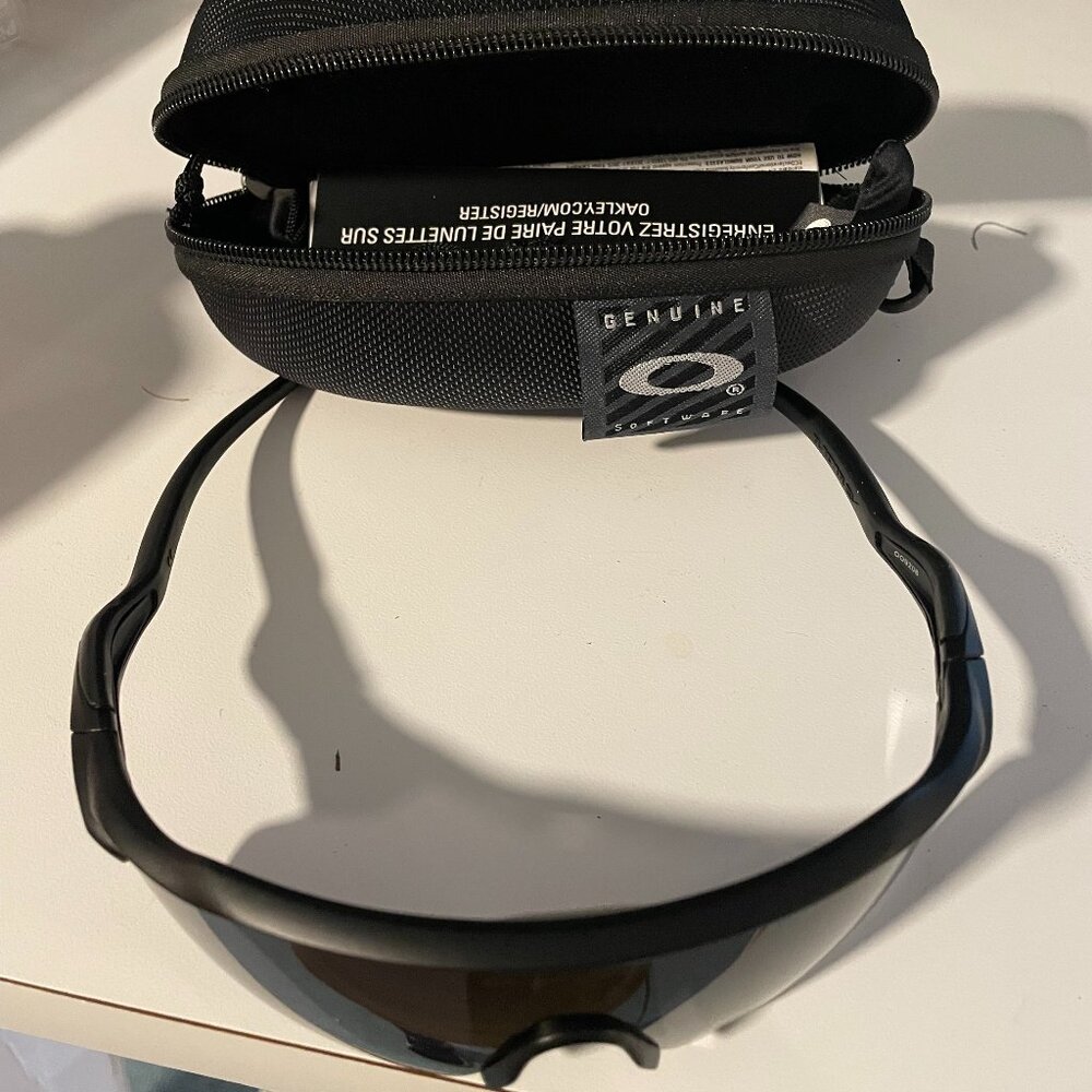 Oakley Radar EV Path 009208 Sunglasses + Prizm P Lenses + Case